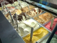 Samoobslužný zmrzlinový pult